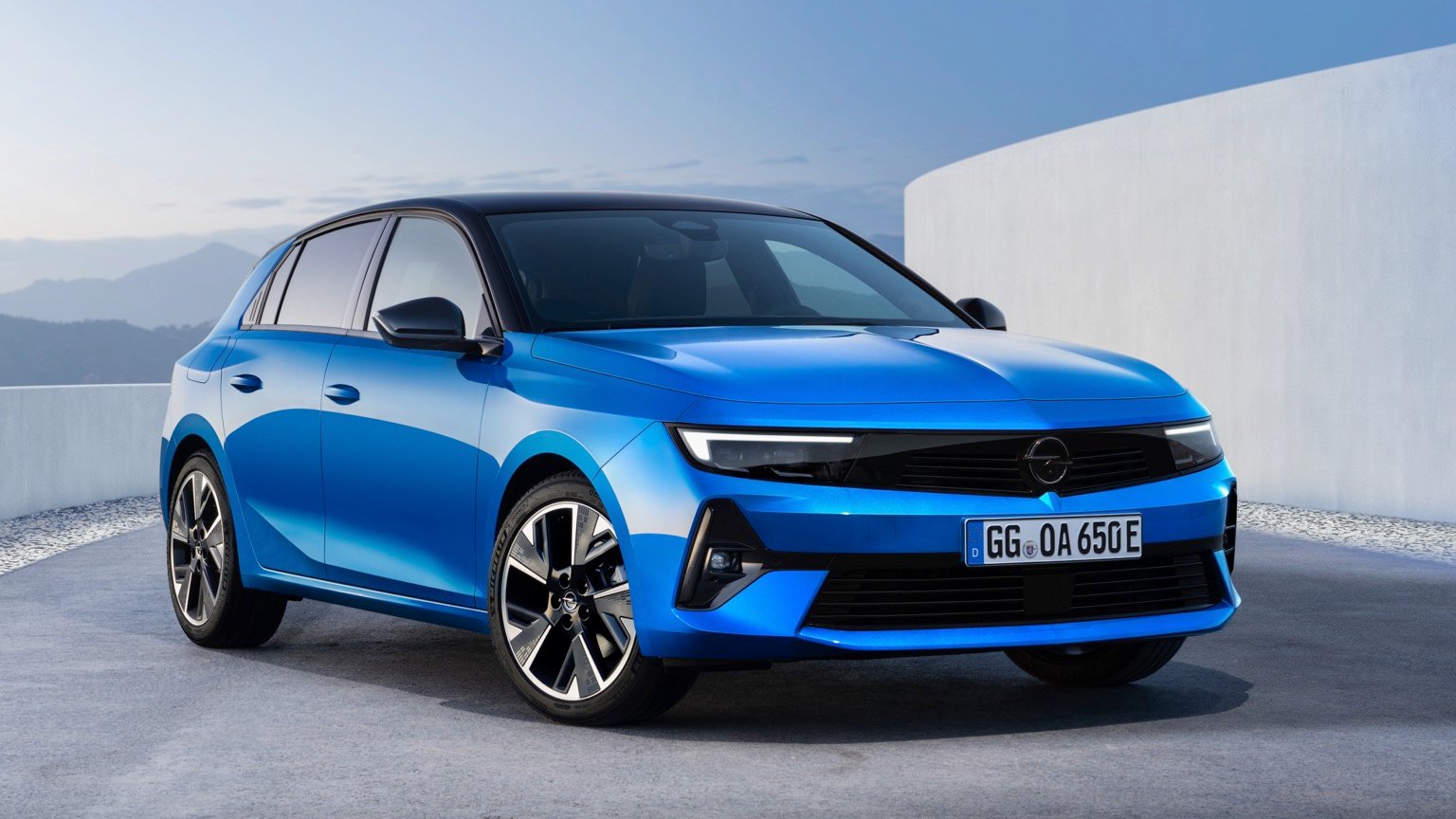 Explore the Opel Electric Car: Revolutionize Your Driving Experience