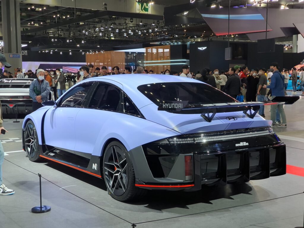 Hyundai RN22e 11