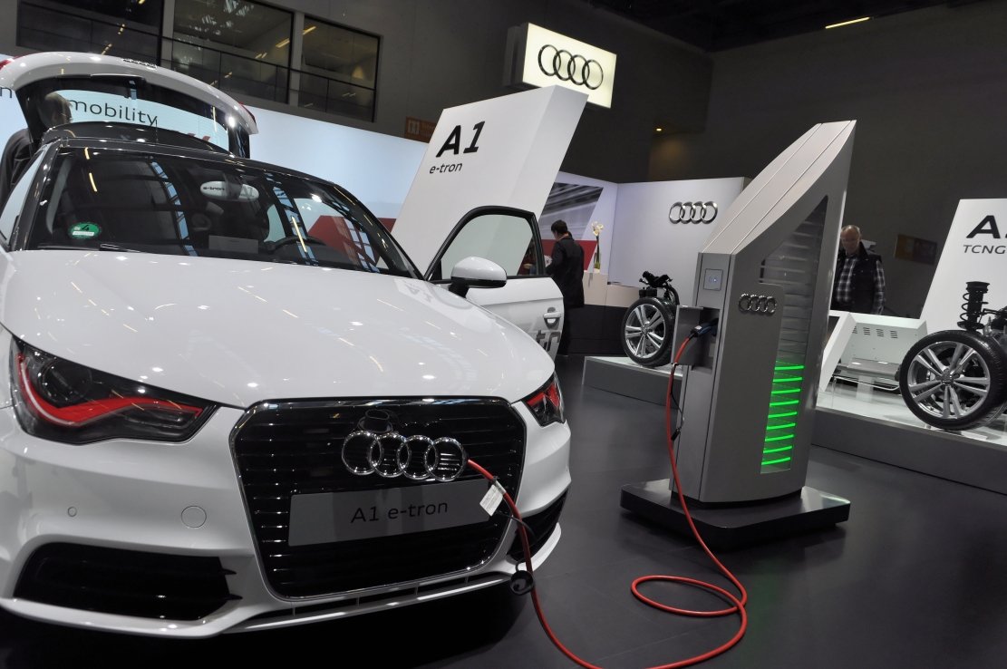 Are Plug-In Hybrids Worth It? Pros, Cons, and What You Should Know