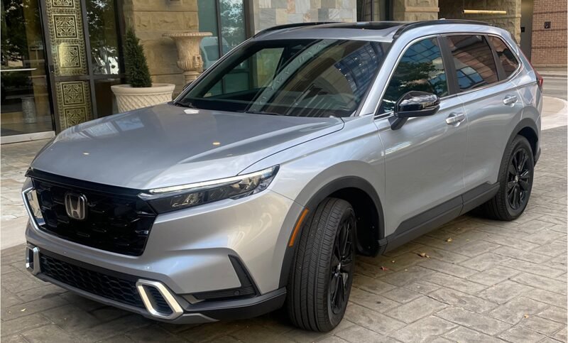 The 12 Best Hybrid Cars of 2025: Complete Buyer's Guide with MPG Ratings and Prices