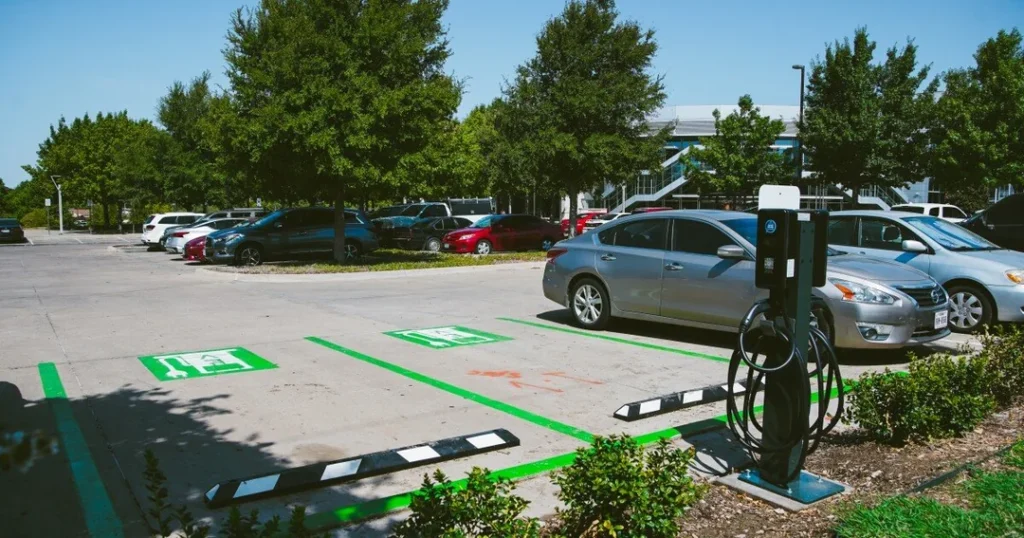 free EV charging Dallas
