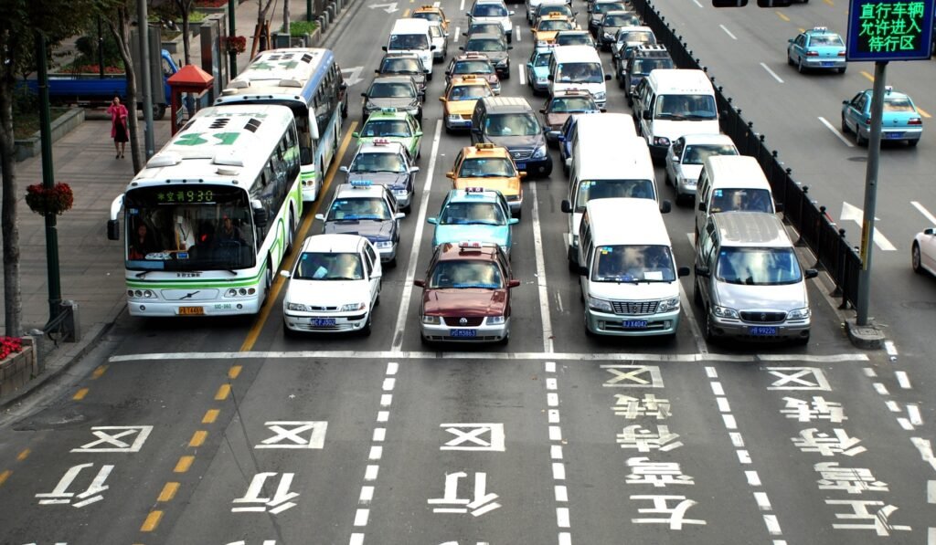traffic in china 100642933 h