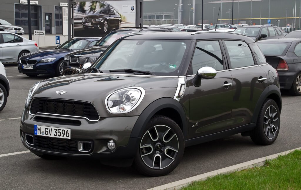 Mini Cooper S ALL4 Countryman R60 – Frontansicht 17. Marz 2012 Dusseldorf