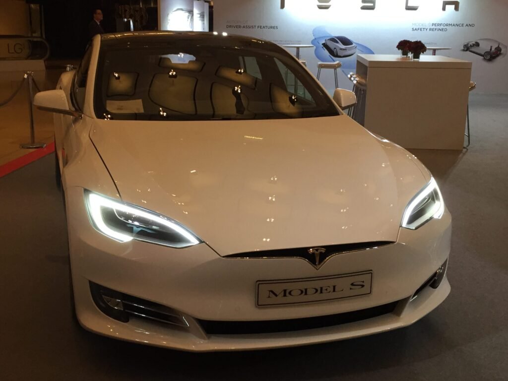 Tesla Model S Solid White Front