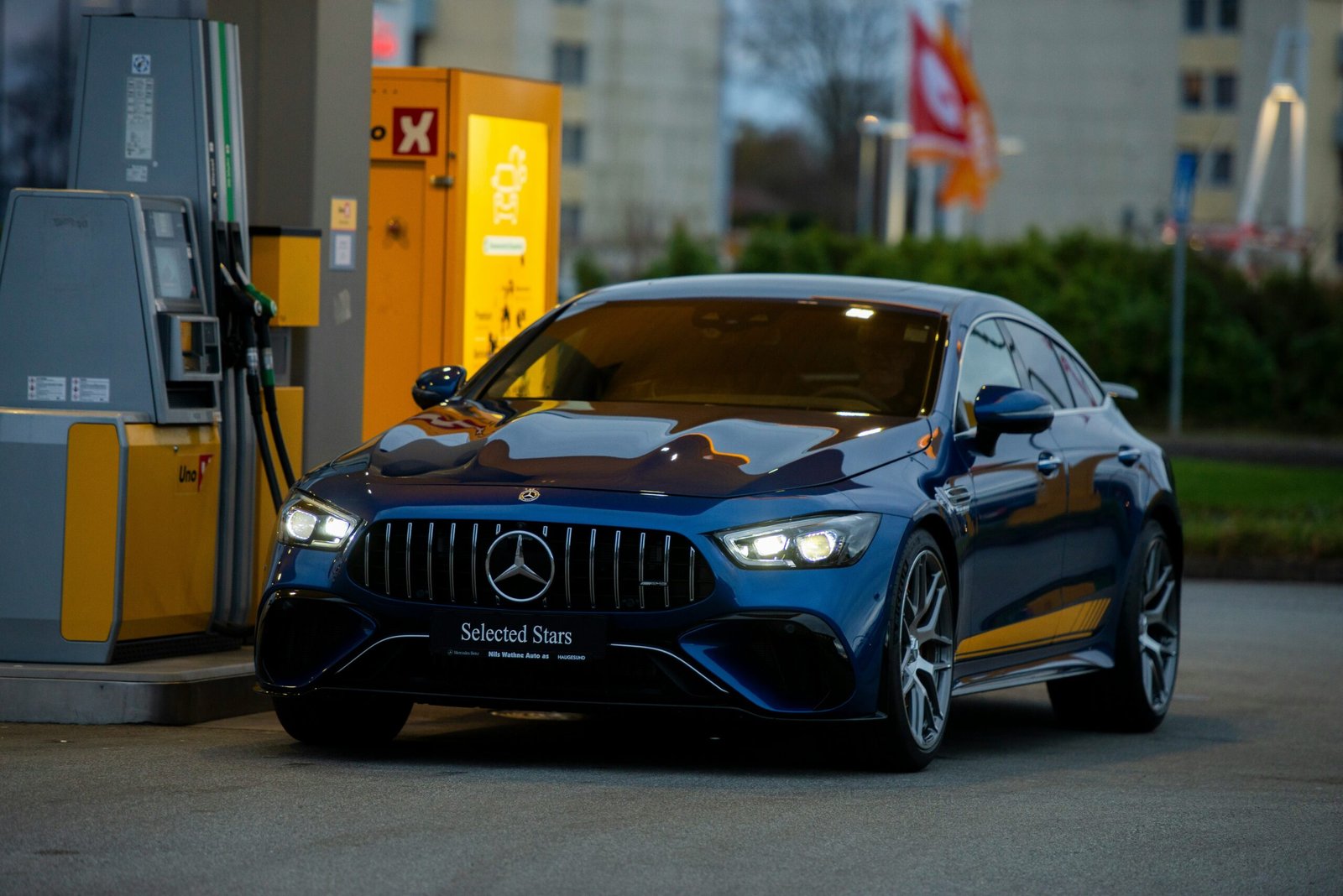 Can You Charge Electric Cars for Free? Free EV Charging Explained