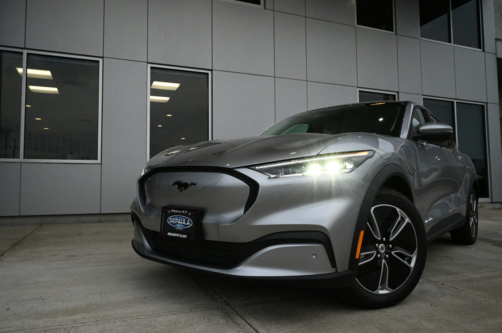 Which Is the Best Electric Car? Top EVs Reviewed in 2025