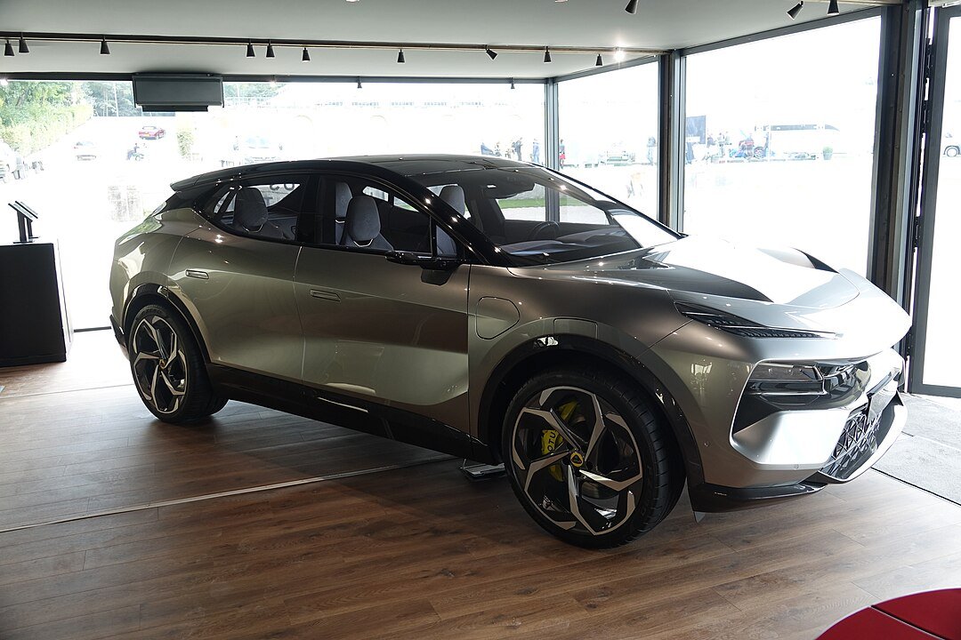 Electric Cars Lotus Eletre: The Future of High-Performance EVs