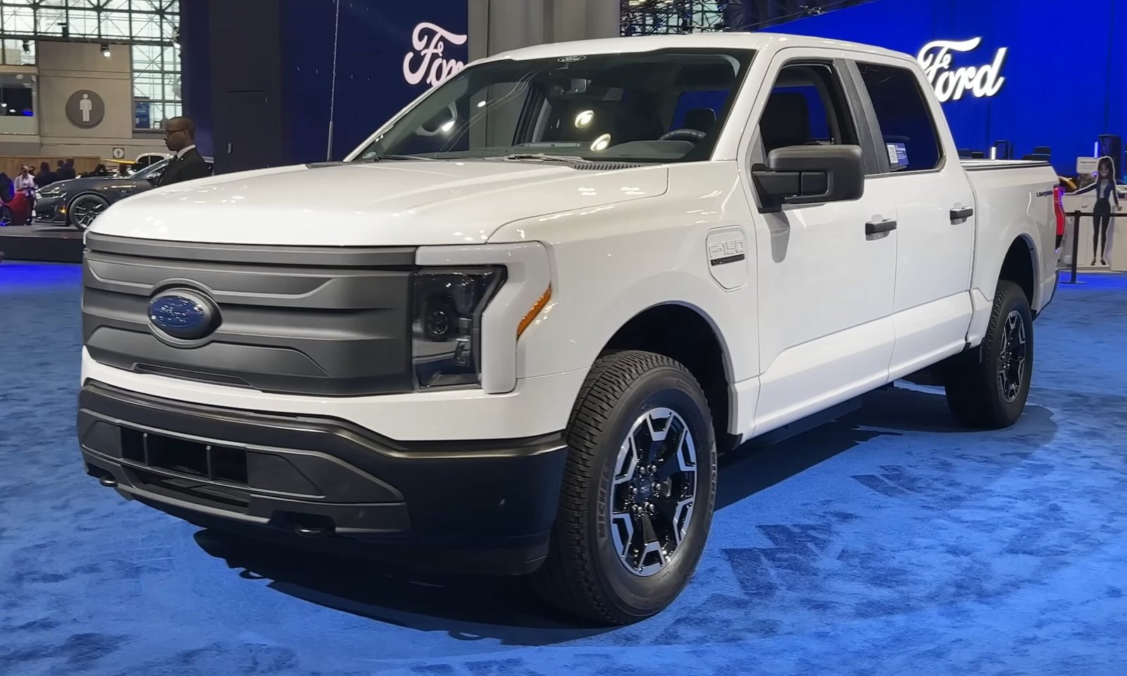 Electric Car Ford F-150 Lightning: Power Meets Innovation
