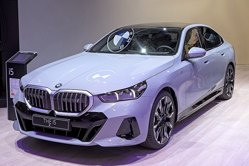 960px BMW i5 IAA 2023 1X7A0105