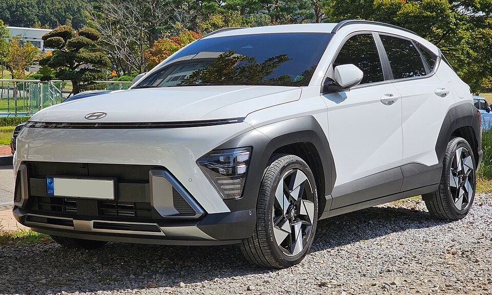 960px Hyundai Kona Inspiration SX2 Atlas White 4 cropped