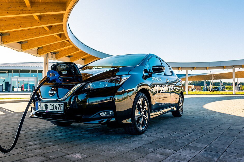 960px Nissan Leaf 2 Probefahrt 27586744928