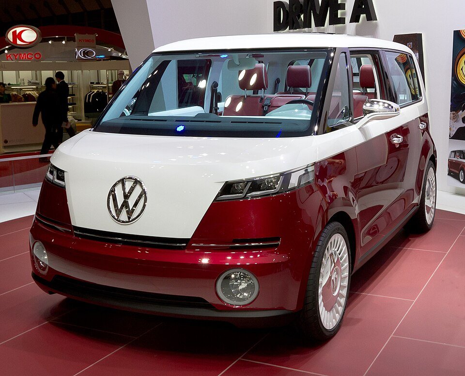 960px Volkswagen Bulli front 2011 Tokyo Motor Show
