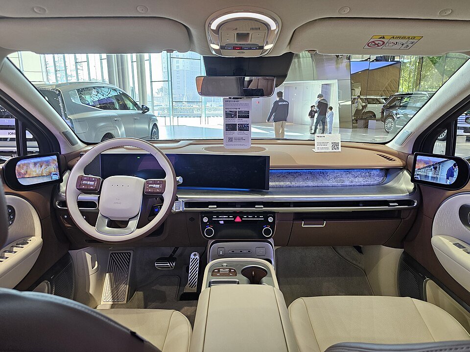 Hyundai Ioniq 9 – Born Electric: The Future of Premium EVs