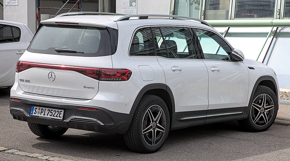 960px Mercedes Benz X243 300 1X7A0306