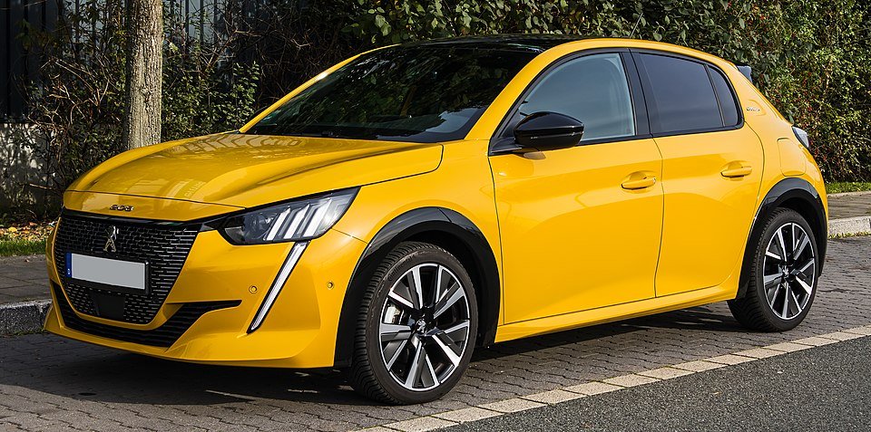 Peugeot e-208 – Small Car, Big Power